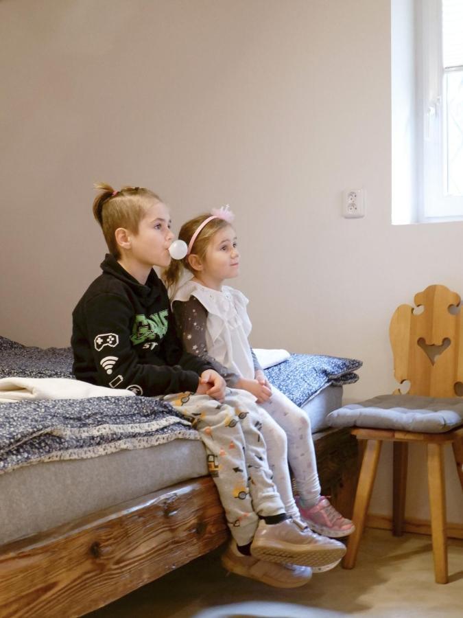 Penzion - Vinarstvi Hanus Blucina Bagian luar foto