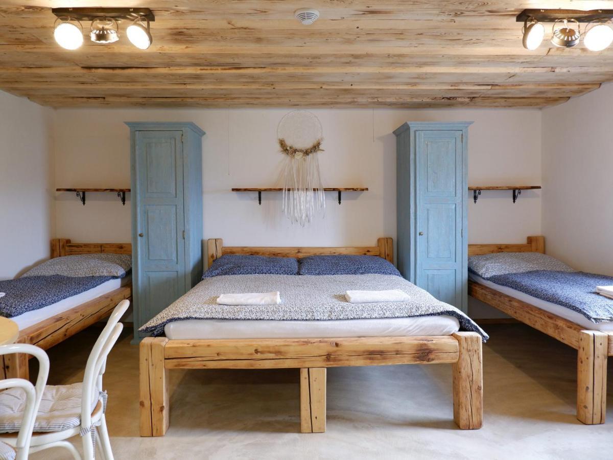 Penzion - Vinarstvi Hanus Blucina Bagian luar foto