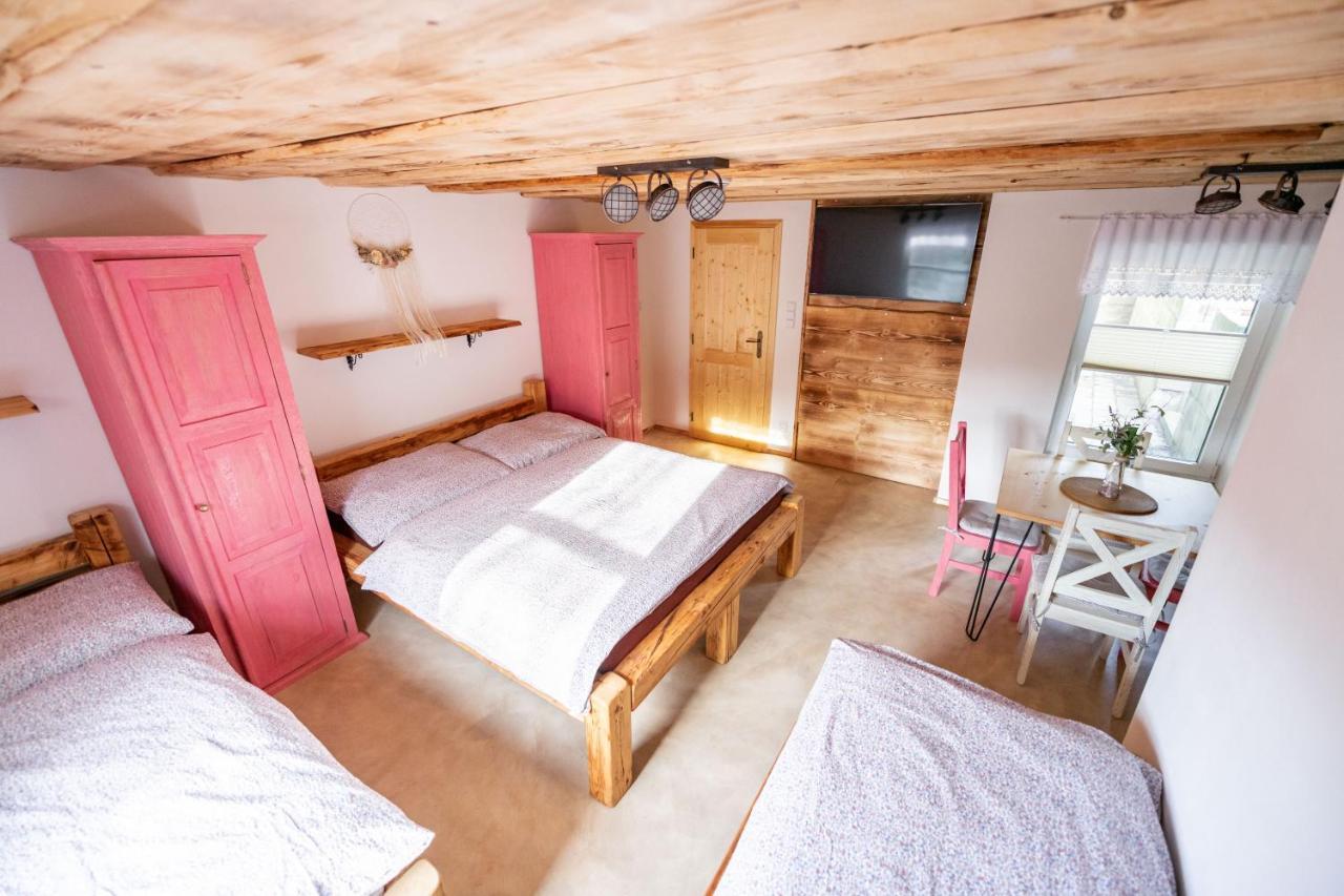Penzion - Vinarstvi Hanus Blucina Bagian luar foto